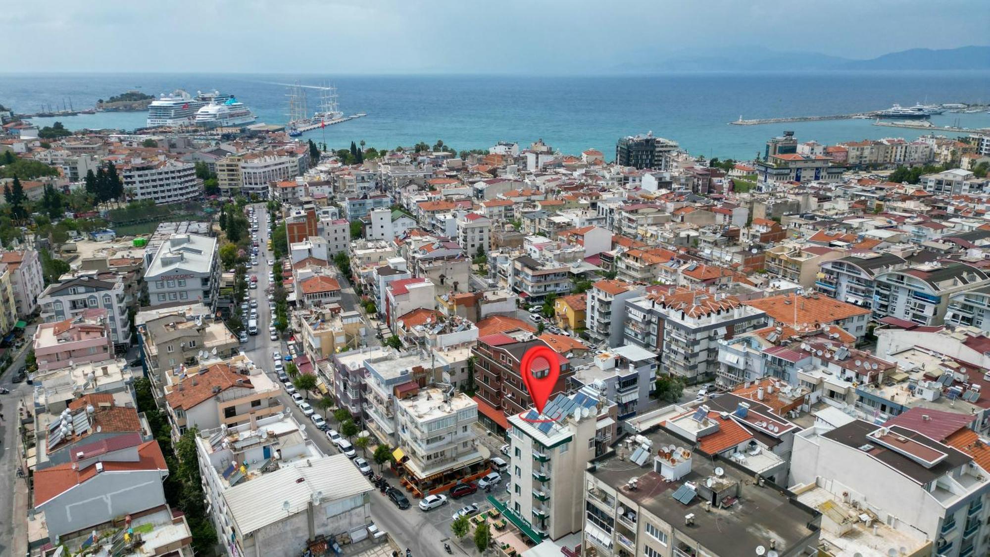 Hikmethan Otel Kusadası Exterior foto