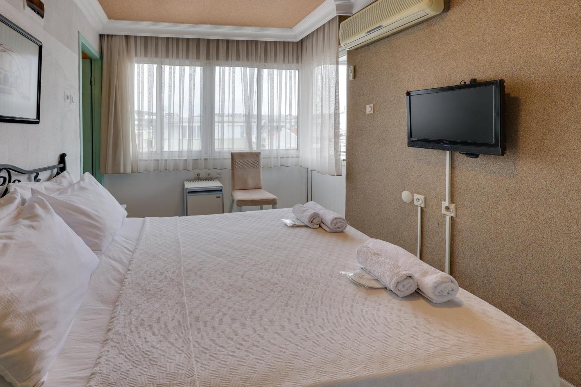 Hikmethan Otel Kusadası Exterior foto