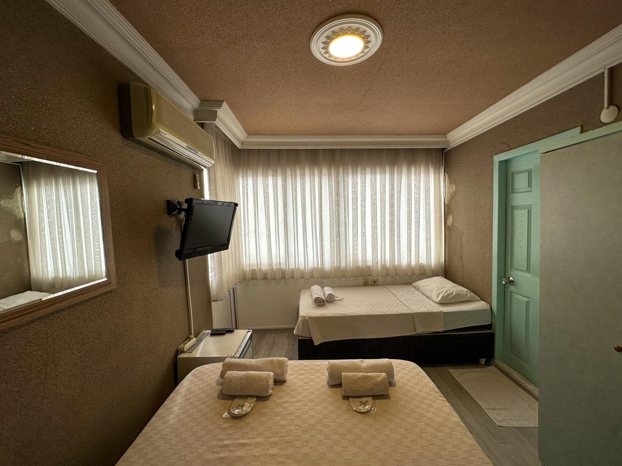 Hikmethan Otel Kusadası Exterior foto