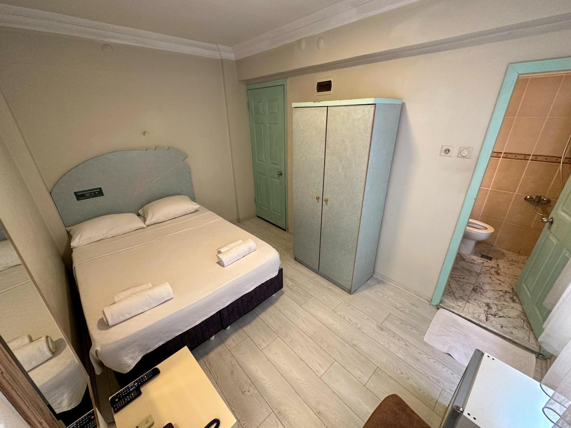 Hikmethan Otel Kusadası Exterior foto