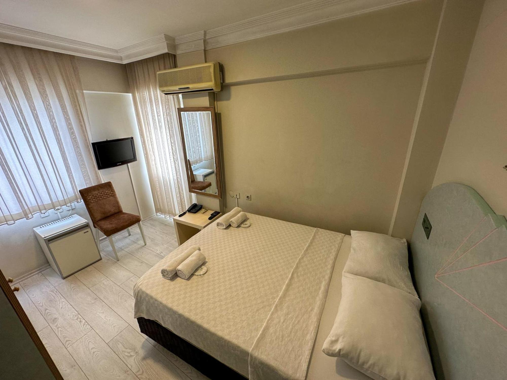 Hikmethan Otel Kusadası Exterior foto