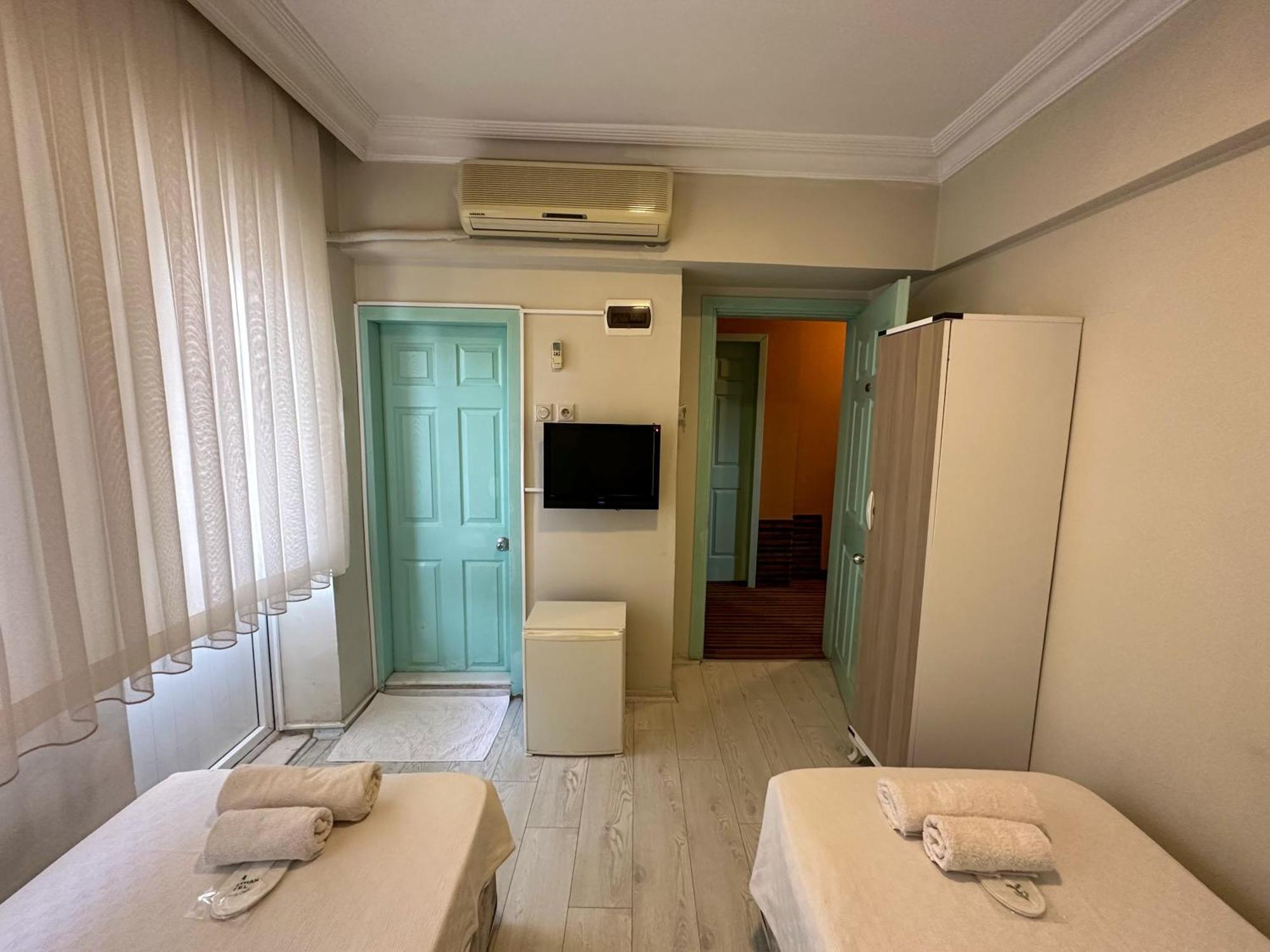 Hikmethan Otel Kusadası Exterior foto